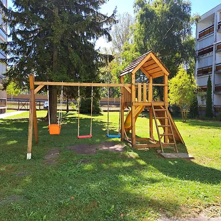 Tengereszlak Apartment