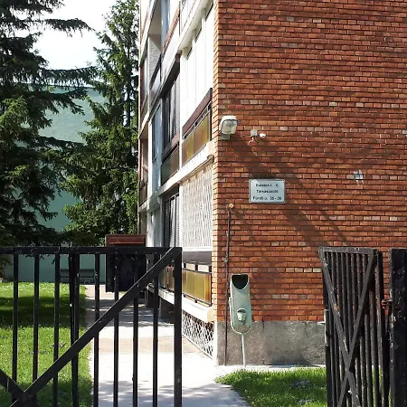 Apartment Tengereszlak *